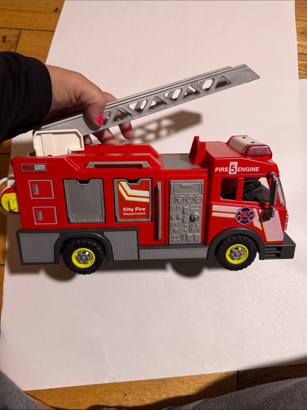 Playmobil Ladder Fire Truck - Picture 10 of 12